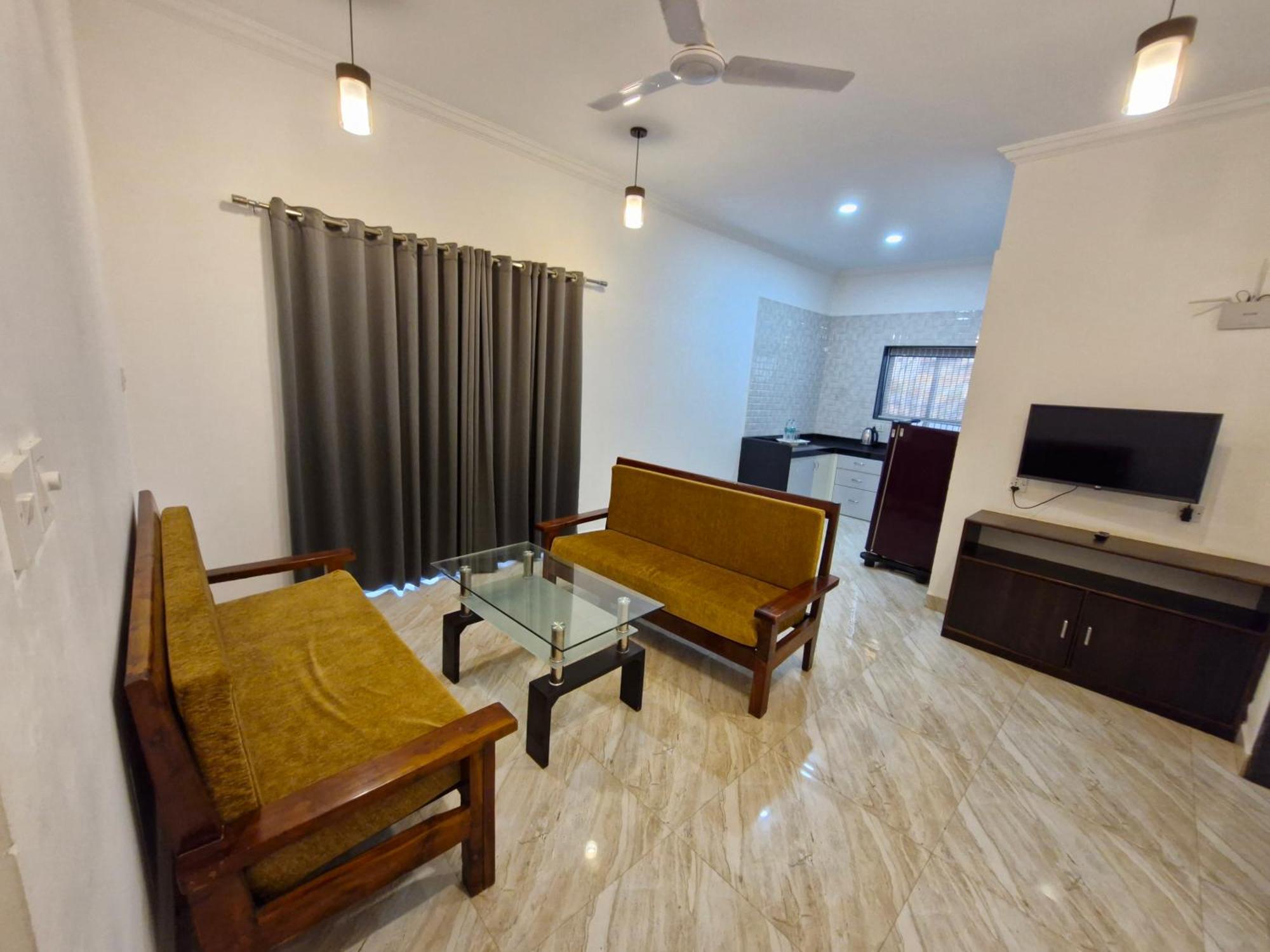 Hotel Rsa Residency Pernem エクステリア 写真